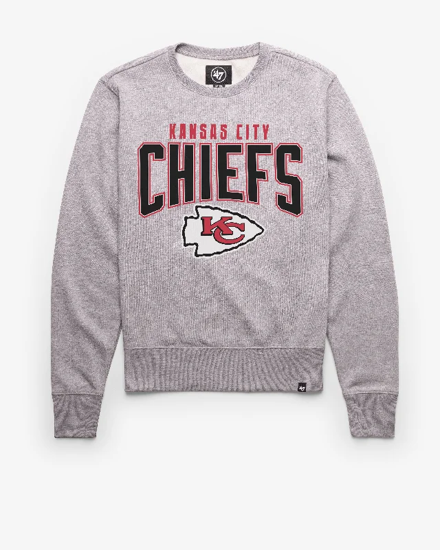 Plus - size men sweatshirt for a comfortable and stylish fit KANSAS CITY CHIEFS TEAM ELEMENTS ARCH '47 HEADLINE CREW