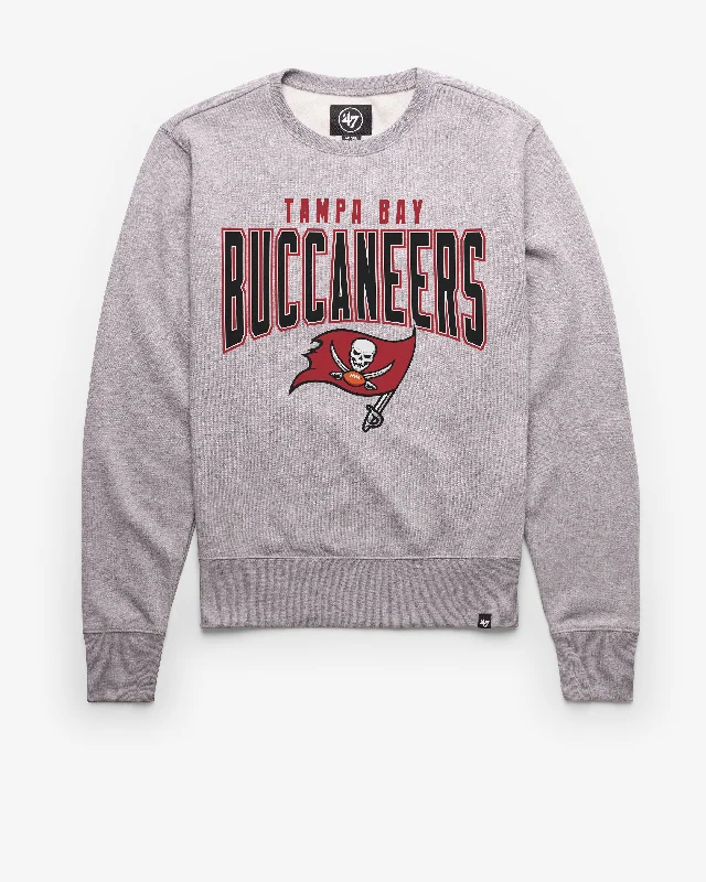 Oversized men sweatshirt for a relaxed fit TAMPA BAY BUCCANEERS TEAM ELEMENTS ARCH '47 HEADLINE CREW
