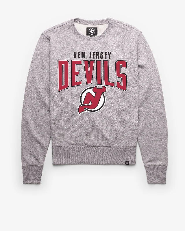 Slim - fit men sweatshirt to show off your physique NEW JERSEY DEVILS TEAM ELEMENTS ARCH '47 HEADLINE CREW