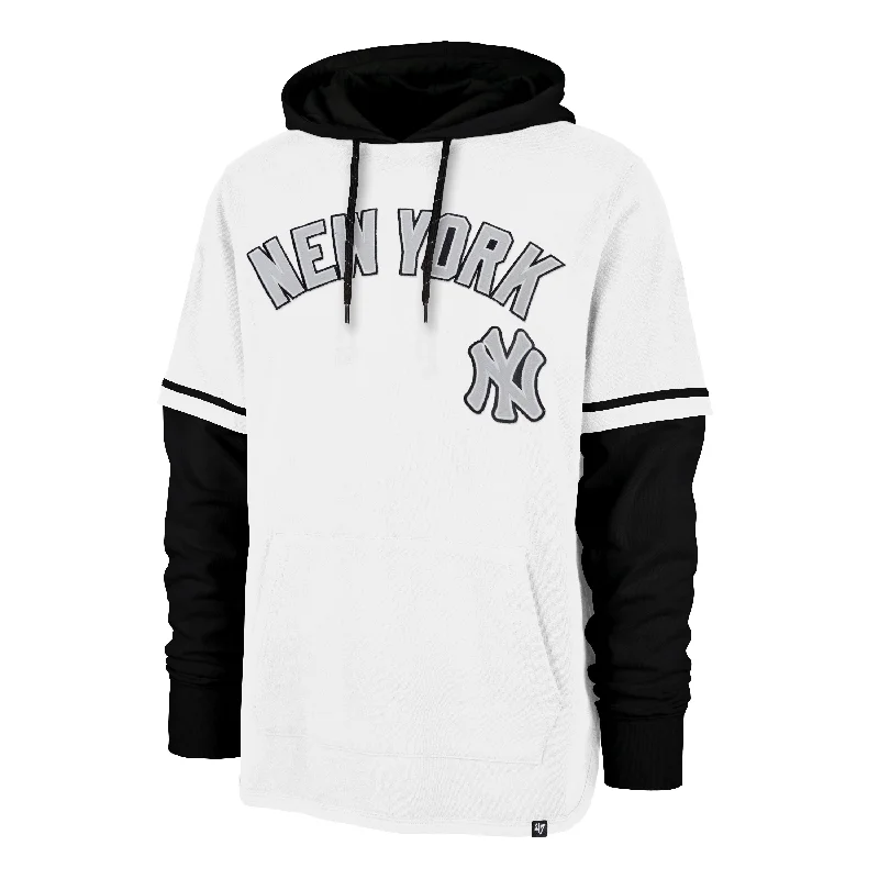 Hooded men sweatshirt with a drawstring closure NEW YORK YANKEES FLASHBACK SHORTSTOP '47 PULLOVER HOOD