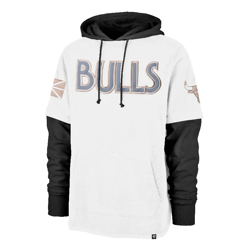 Men sweatshirt with a high - neck for added style CHICAGO BULLS CITY EDITION TRIFECTA '47 SHORTSTOP HOOD