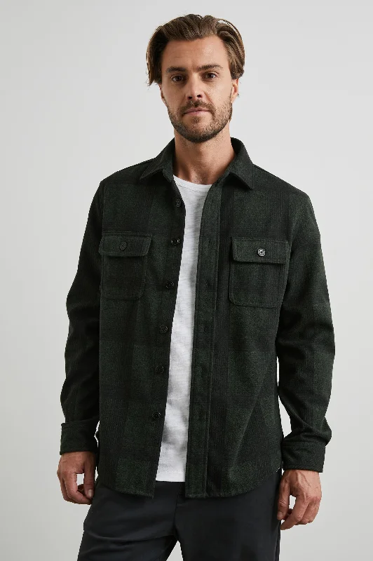 Men coats made of high - quality leather for a rugged and durable option ALDER SHIRT - EVERGREEN ONYX