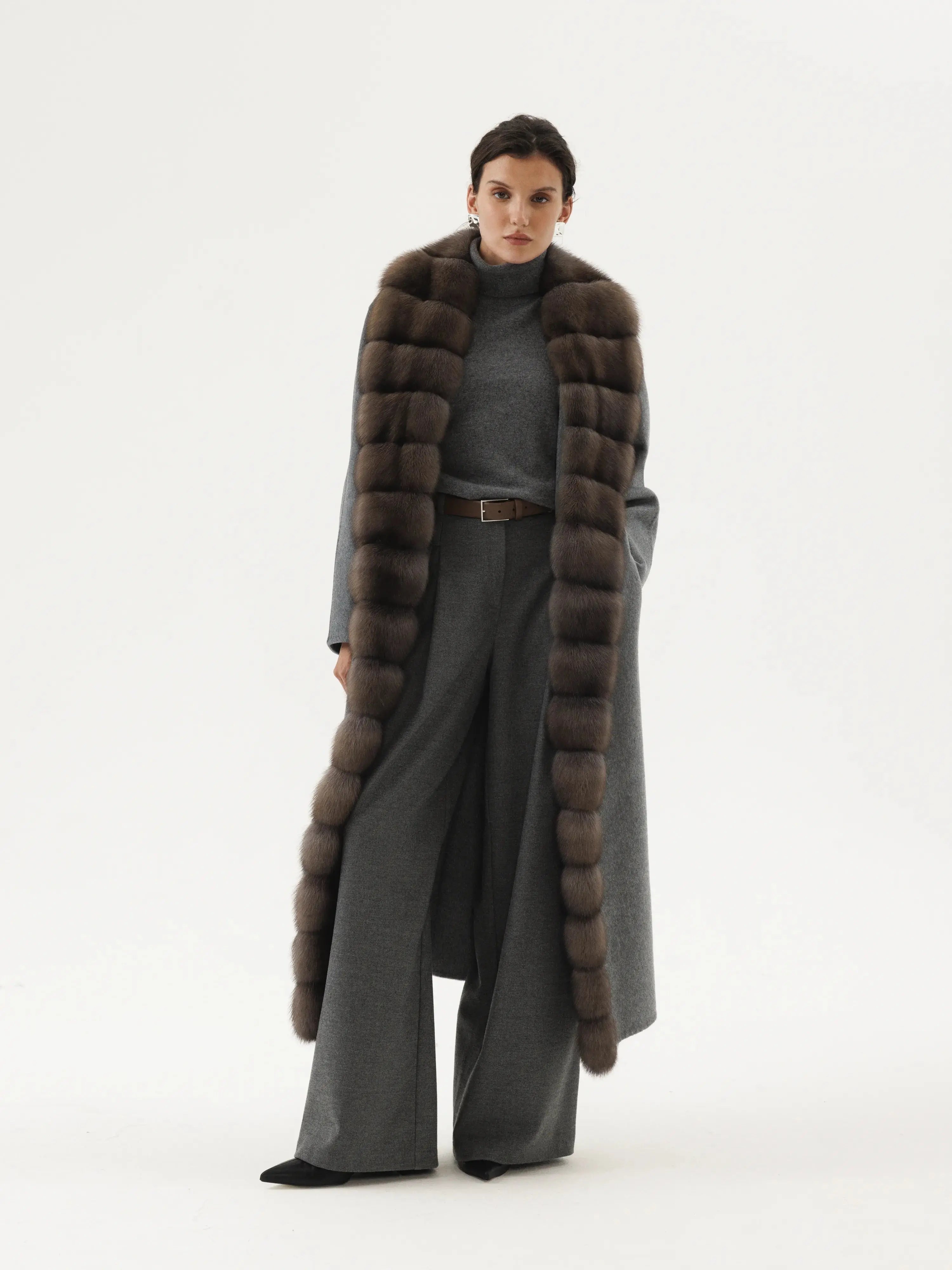 Men coats with a detachable faux - fur collar for a trendy and warm touch Cashmere coat with sable trim on the sides in graphite tone