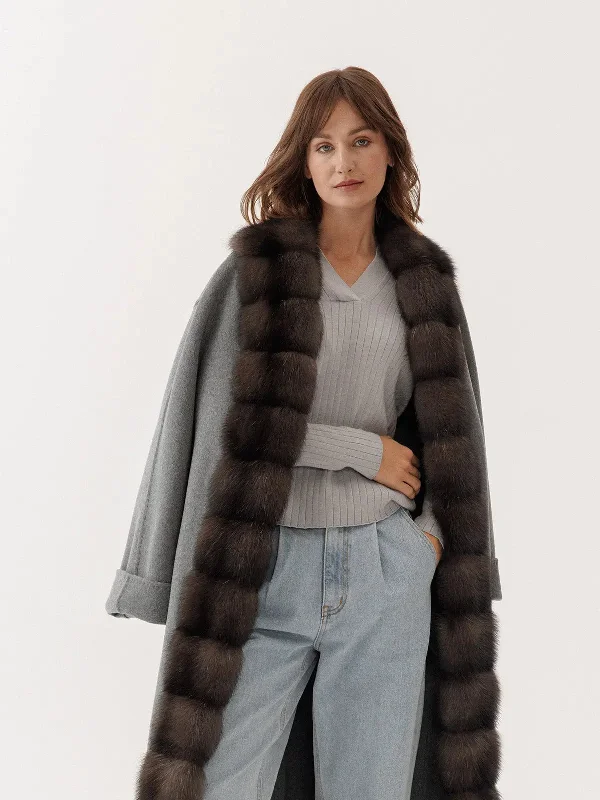 Men coats with a detachable faux - fur collar for a trendy and warm touch Cashmere coat with sable fur trim on the side