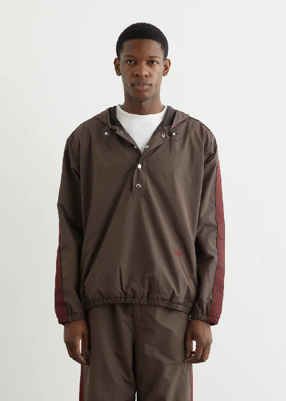 Men coats with a water - resistant finish for light rain and splashes x Wales Bonner Anorak