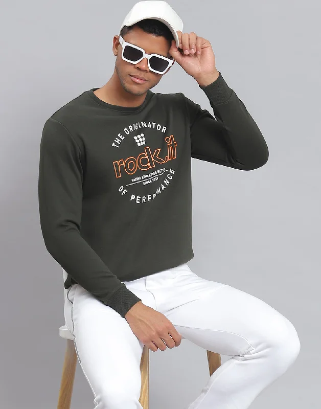 Fleece - lined men sweatshirt for extra warmth in winter Men Olive Solid Round Neck Full Sleeve Sweatshirt