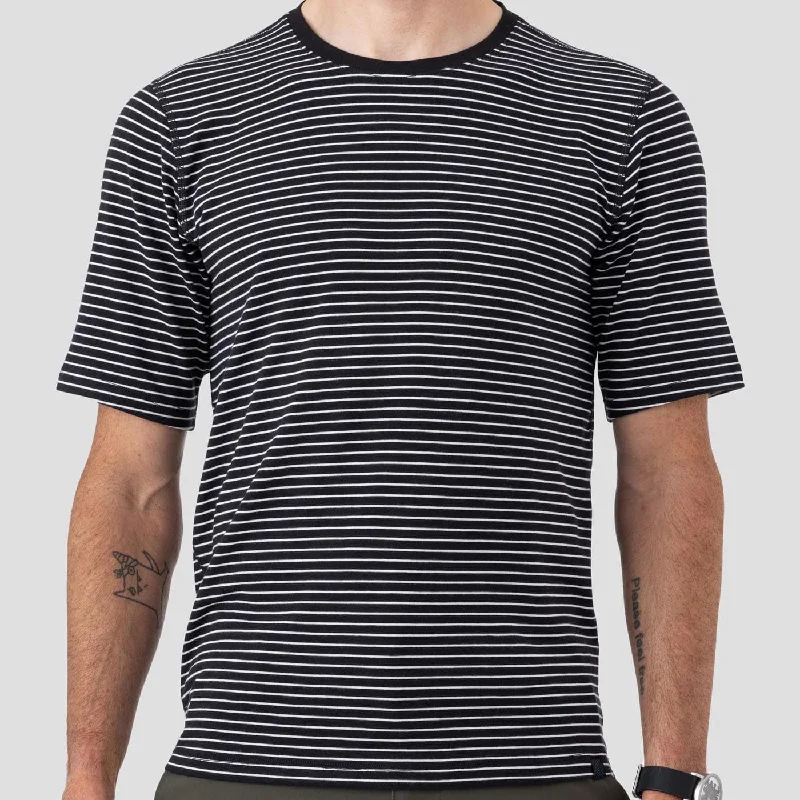 Men's Fuzzy Mohair - Blend Pullover in Light Pink for a Soft and Stylish Look Men's Organic Riding Shirt - Black Stripes