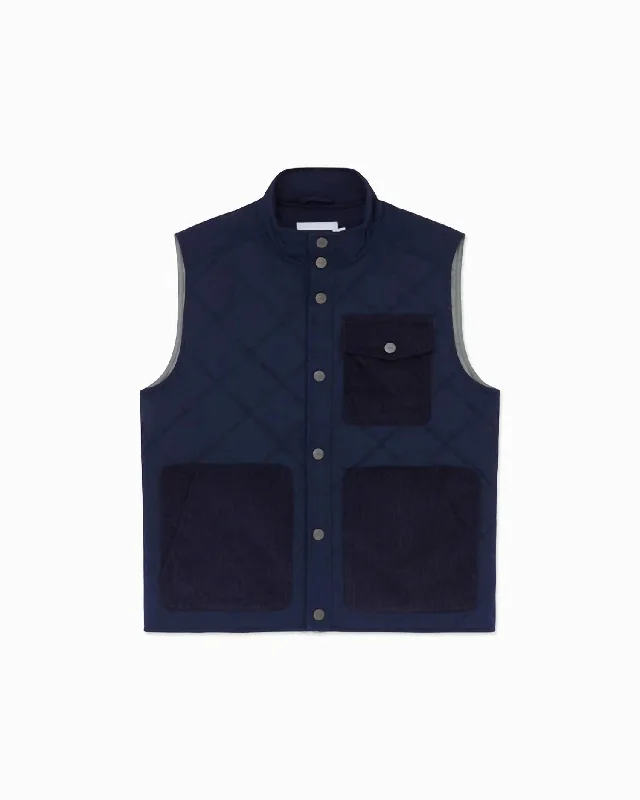Linen men vest in earthy tones for a summer beach vibe Men's Quilted Twill Vest In Deep Navy